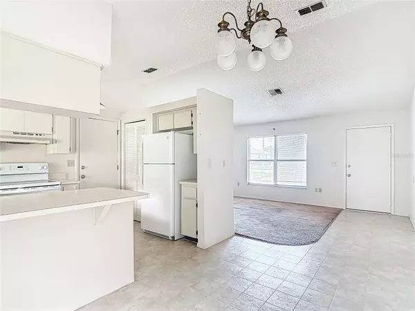 1098 SHENANDOAH LN, Spring Hill, FL 34606