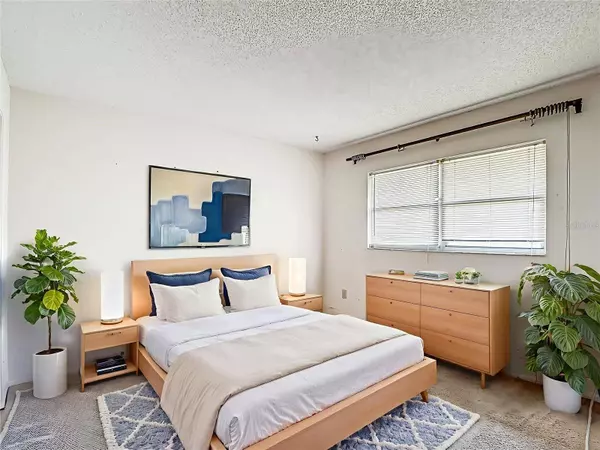 1098 SHENANDOAH LN, Spring Hill, FL 34606