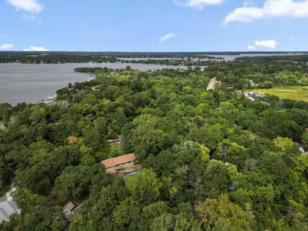 75 Birch Bluff RD, Tonka Bay, MN 55331