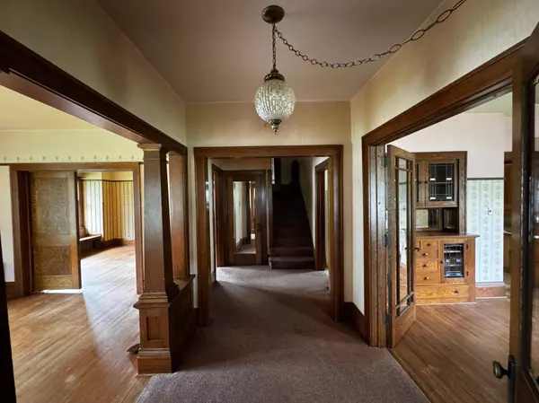 221 N Dallas ST, River Falls, WI 54022