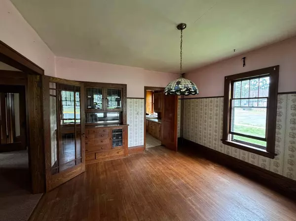 221 N Dallas ST, River Falls, WI 54022