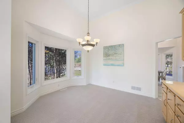 13914 Duluth DR, Apple Valley, MN 55124