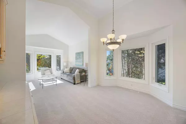 13914 Duluth DR, Apple Valley, MN 55124