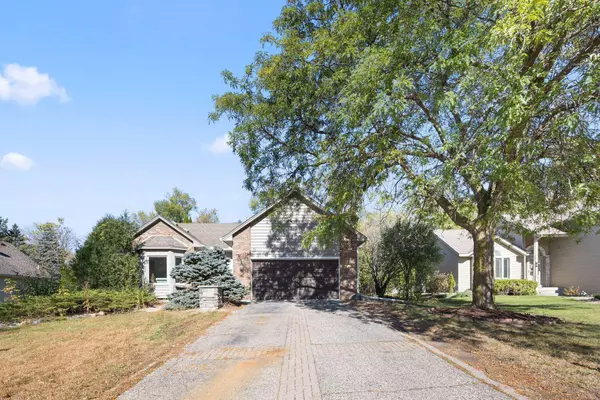 13914 Duluth DR, Apple Valley, MN 55124