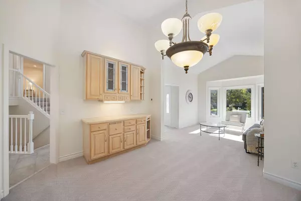 13914 Duluth DR, Apple Valley, MN 55124