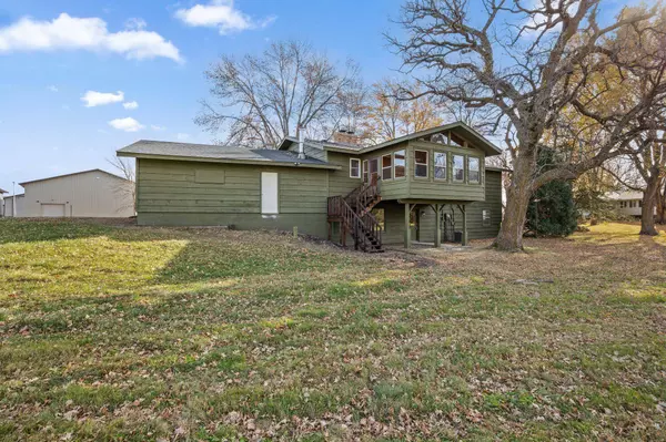 3378 230th ST, Winsted Twp, MN 55395