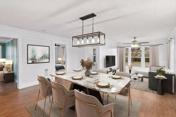 1207 Desoto AVE N, Glencoe, MN 55336