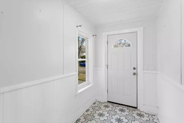 1207 Desoto AVE N, Glencoe, MN 55336