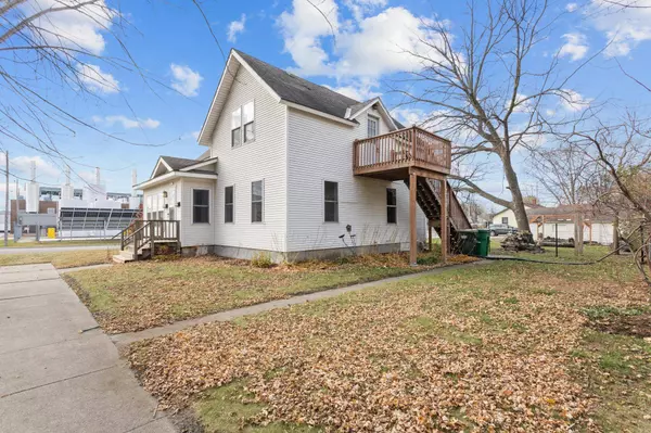 1207 Desoto AVE N, Glencoe, MN 55336