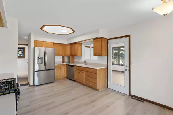 2597 Burke AVE E, North Saint Paul, MN 55109