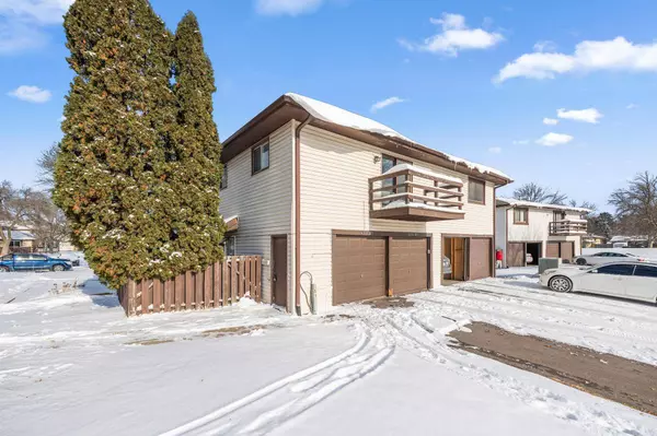 6317 83rd CT N, Brooklyn Park, MN 55445