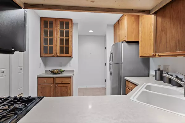 7500 Cahill RD #103C, Edina, MN 55439