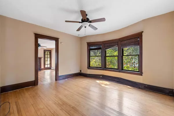 55 Williams AVE SE, Minneapolis, MN 55414