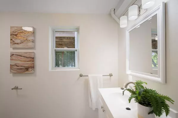 3901 Clinton AVE, Minneapolis, MN 55409