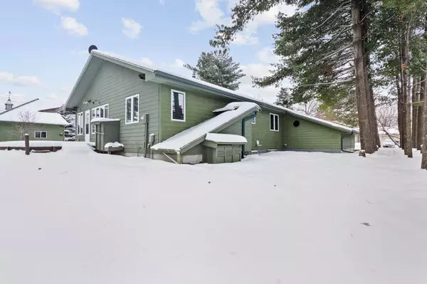 2597 Burke AVE E, Saint Paul, MN 55109