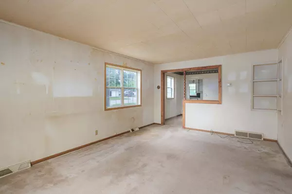 607 Saint Johns AVE, Red Lake Falls, MN 56750