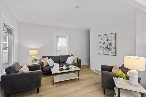 2024 Queen AVE N, Minneapolis, MN 55411