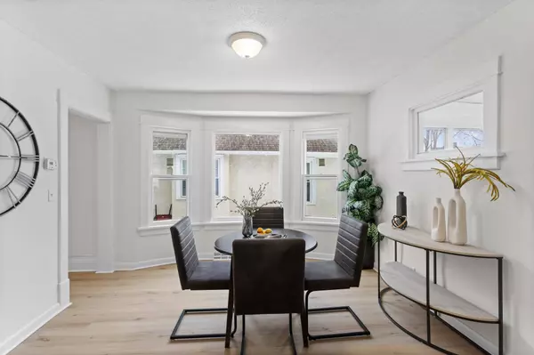 2024 Queen AVE N, Minneapolis, MN 55411