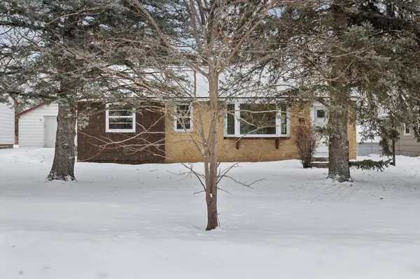 621 5th AVE S, Hopkins, MN 55343