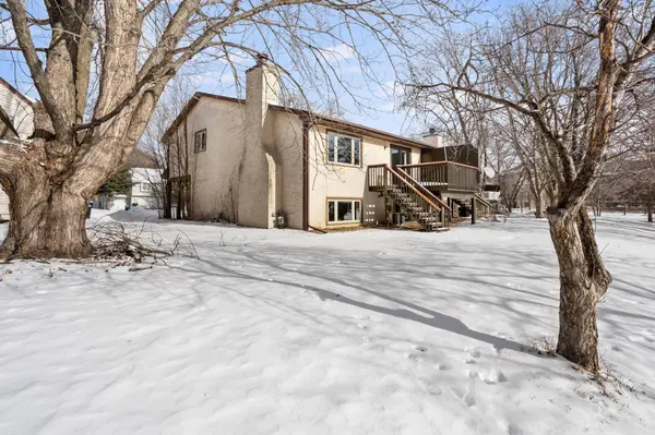 2767 21st ST NW, New Brighton, MN 55112