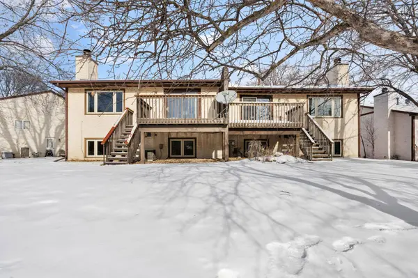 2767 21st ST NW, New Brighton, MN 55112