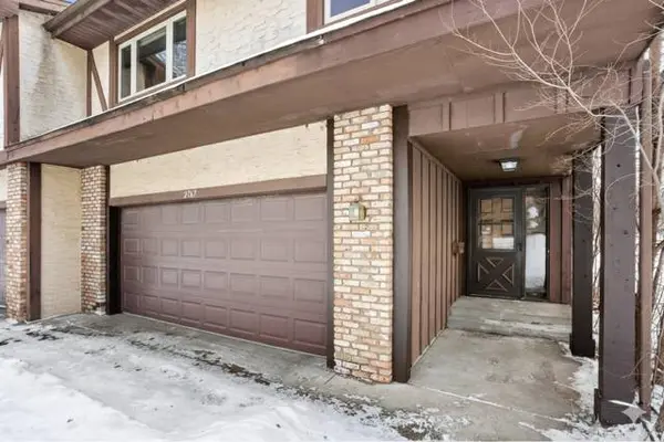 2767 21st ST NW, New Brighton, MN 55112