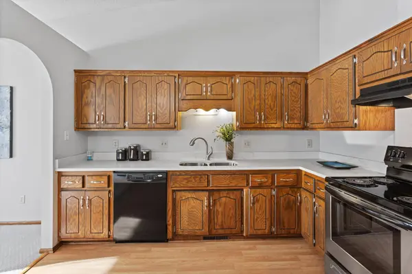 2765 21st ST NW, Saint Paul, MN 55112