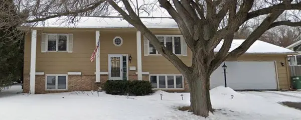 3001 W 88th ST, Minneapolis, MN 55431