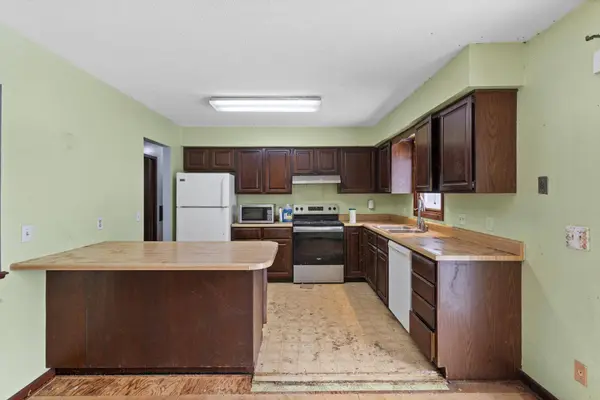 3001 W 88th ST, Minneapolis, MN 55431