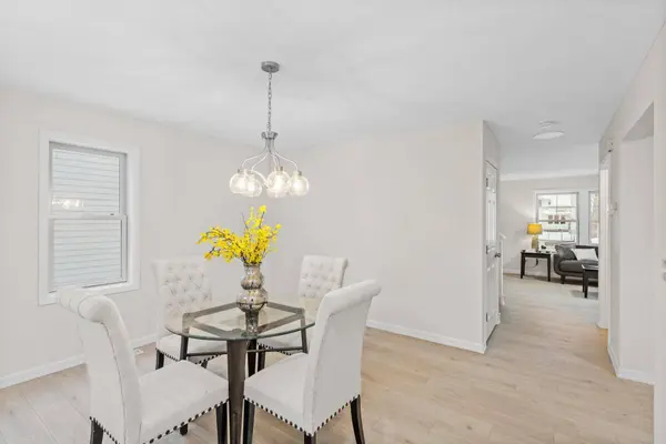 2210 Irving AVE N, Minneapolis, MN 55411