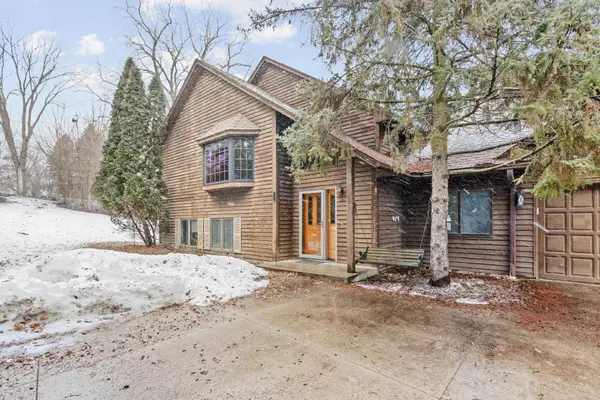 2891 Egan AVE, Saint Paul, MN 55121