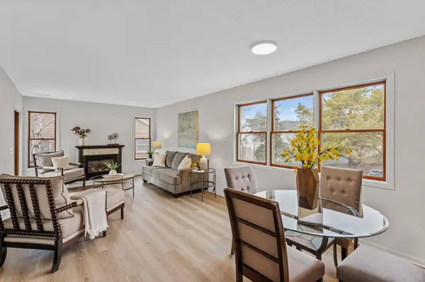 14271 Bedford DR, Eden Prairie, MN 55346