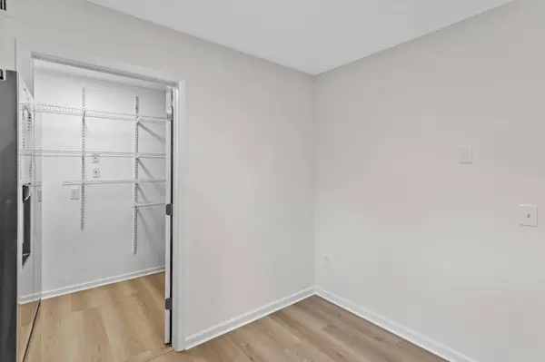 14271 Bedford DR, Eden Prairie, MN 55346