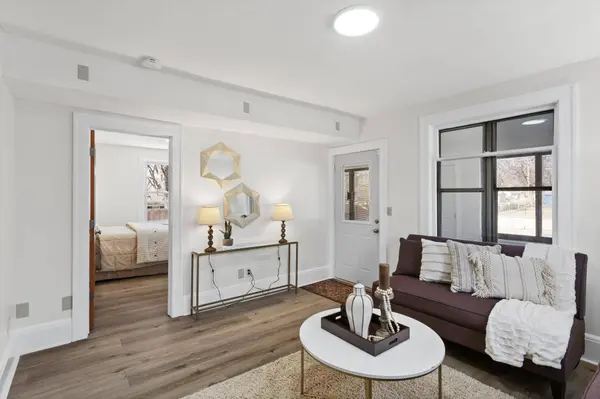 2805 W 76th ST, Minneapolis, MN 55423