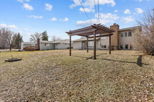 6264 Brooklyn DR, Minneapolis, MN 55430