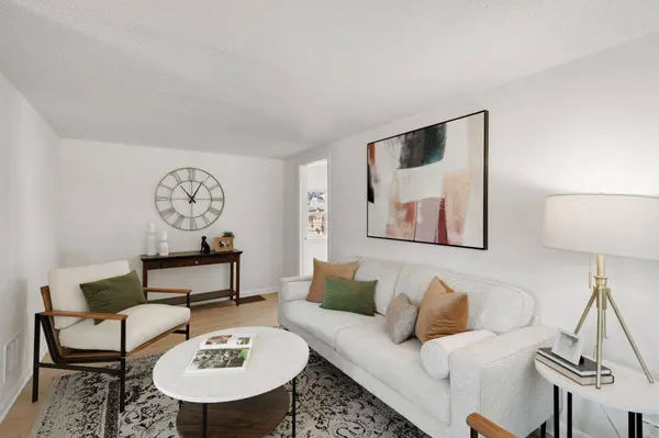 6820 Pleasant AVE, Minneapolis, MN 55423