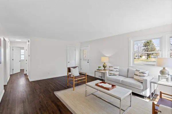 6109 Sumter AVE N, Minneapolis, MN 55428