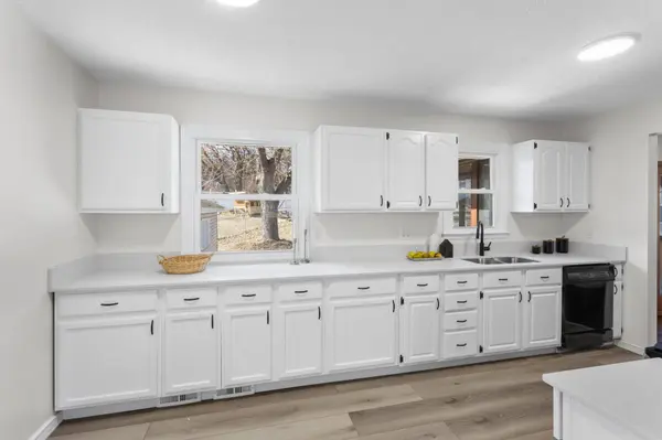 6109 Sumter AVE N, Minneapolis, MN 55428