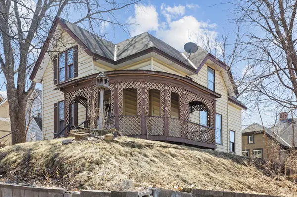345 Maple ST, Saint Paul, MN 55106