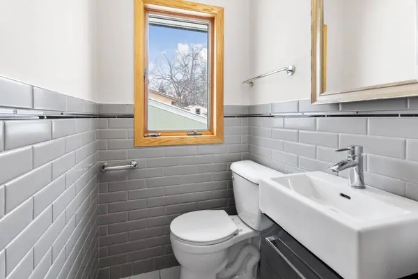 326 Faversham, Willernie, MN 55090