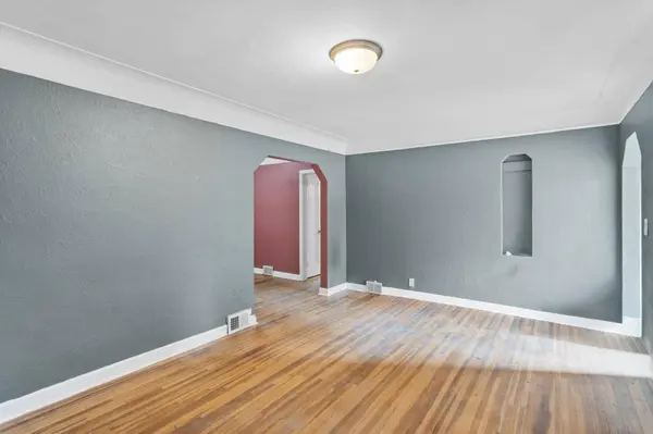 1041 6th ST E, Saint Paul, MN 55106