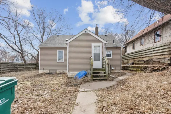 1041 6th ST E, Saint Paul, MN 55106