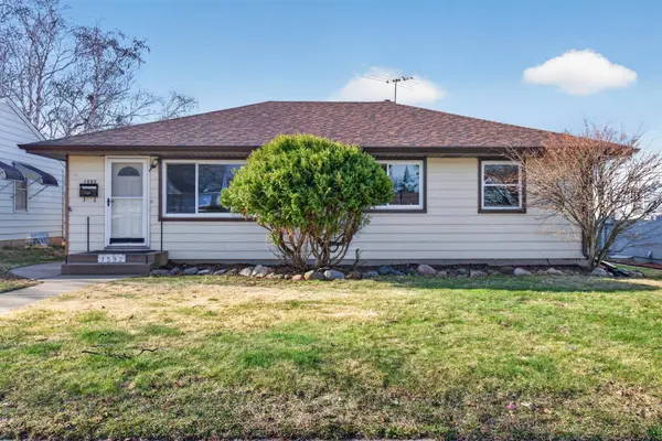 1592 Hoyt AVE E, Saint Paul, MN 55106