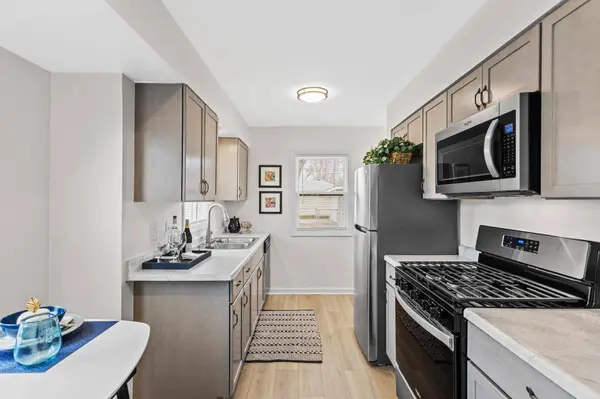 5736 40th AVE S, Minneapolis, MN 55417