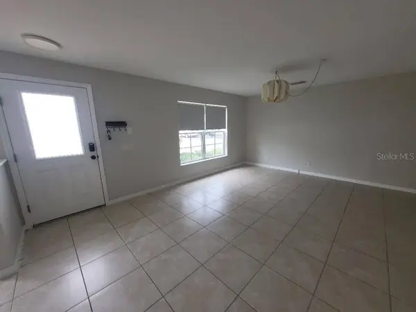 3874 MARINER DR, St Petersburg, FL 33705