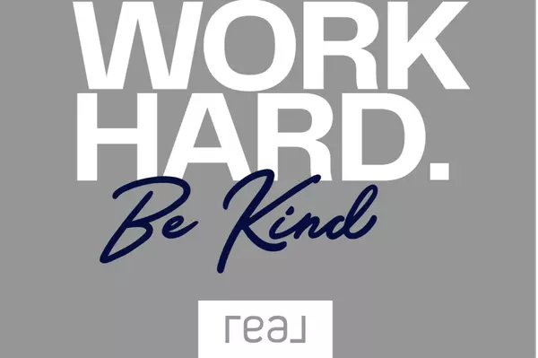 The Quiet Advantage: Why Experienced Real Estate Agents Are Choosing Leaner, More Autonomous Brokerages in 2026