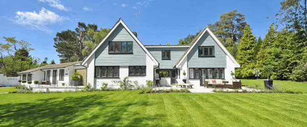 Summer Maintenance for Homeowners: Basic Chores That Protect Your Investment,Amanda Hagen