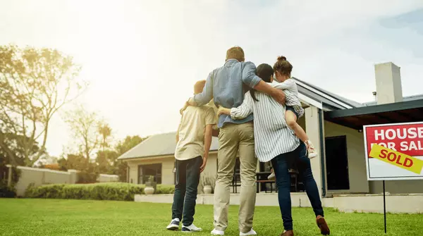 10 Mistakes to Avoid When Selling Your Home,Amanda Hagen