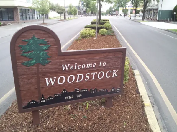 Woodstock, Portland: A Historic Southeast Neighborhood with a Village Core,Amanda Hagen