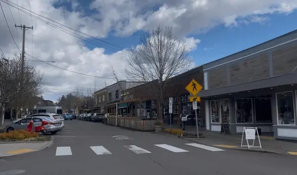 feature image of Living in SW Portland: Which Neighborhood is Best? 